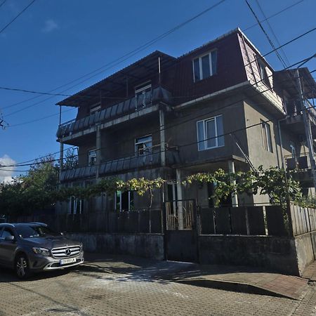 Mziuri Cozy Guesthouse Kobuleti Exterior photo