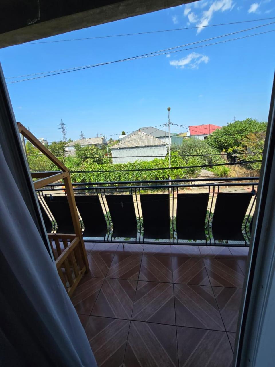 Mziuri Cozy Guesthouse Kobuleti Exterior photo
